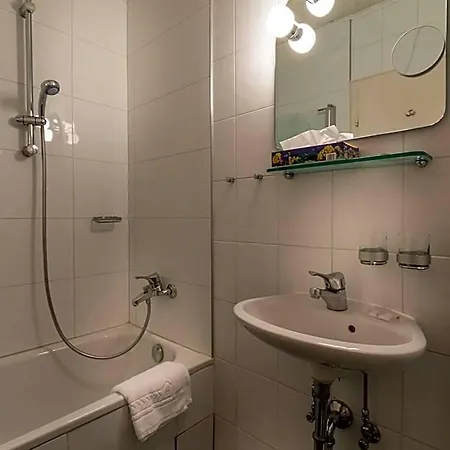Regina 2* Darmstadt